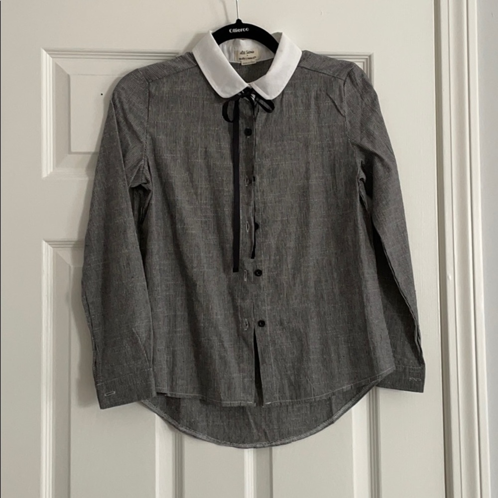 Button down peter pan collar shirt with bow